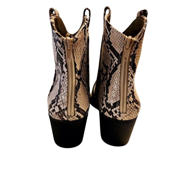 Style & Co. Mykenna Snake Print Ankle Booties Western Cowgirl Zip Closure Sz. 7. - Picture 4 of 10
